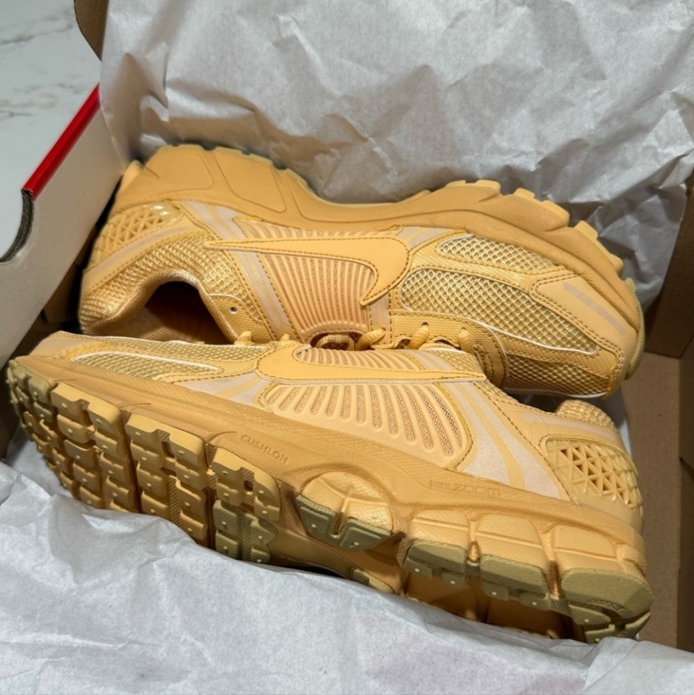 ✨🪙⚜️Nike Zoom Vomero 5 Celestial Gold / Celestial Gold HF5493-200 Men's✨🪙⚜️